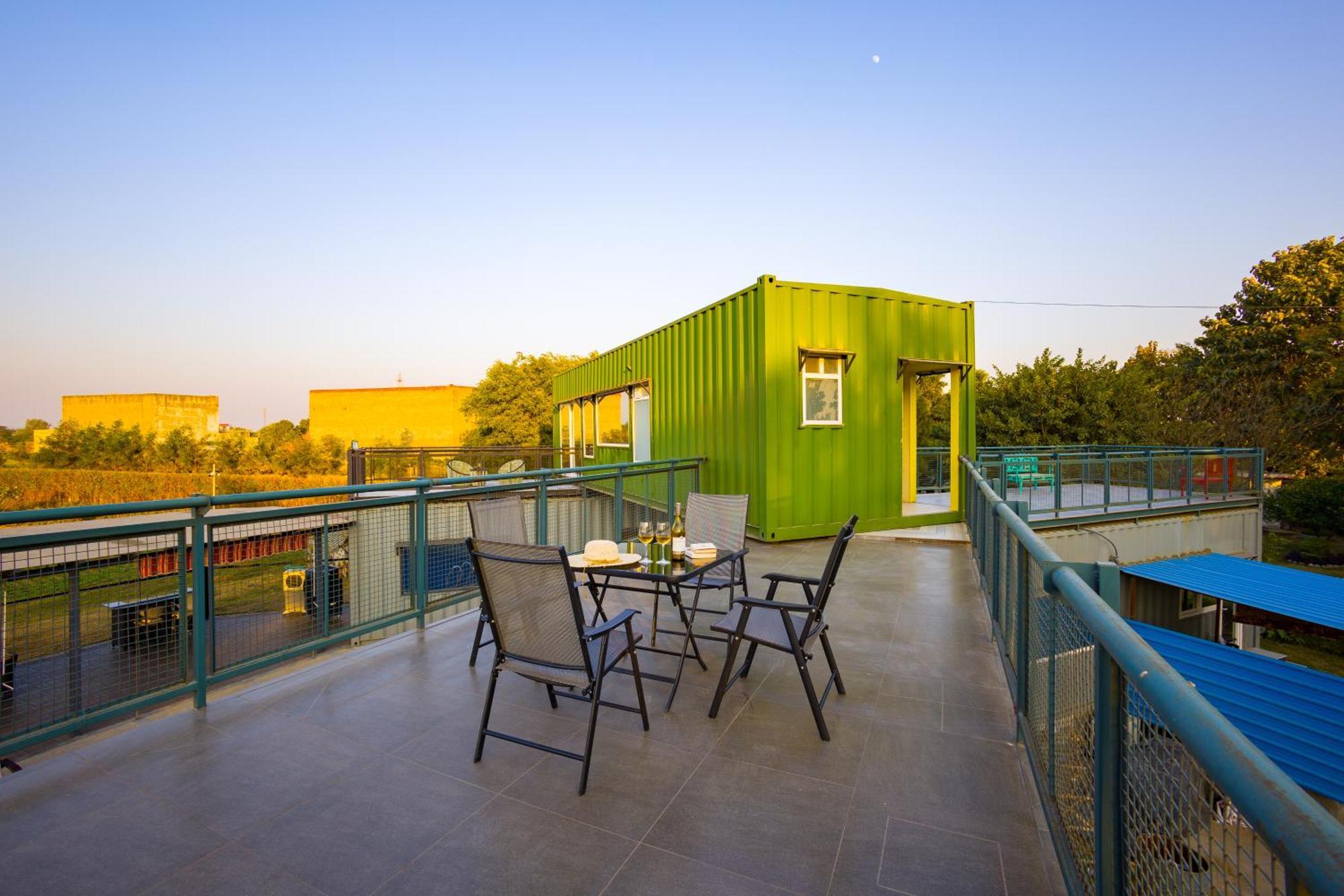 Willa Elivaas Hidden Oasis 4Bhk With Pool, Mud House & Container House Dhauj Zewnętrze zdjęcie