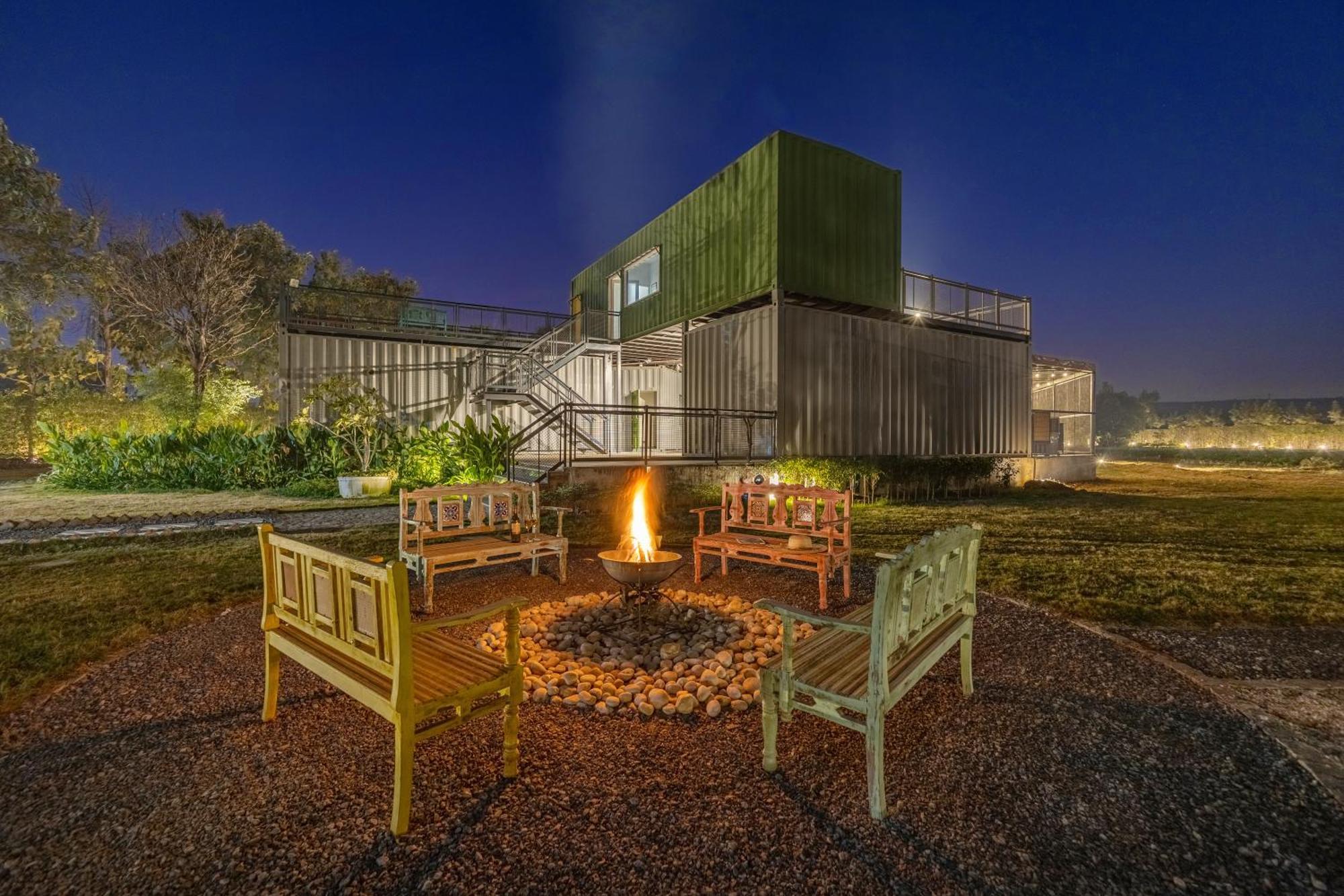 Willa Elivaas Hidden Oasis 4Bhk With Pool, Mud House & Container House Dhauj Zewnętrze zdjęcie